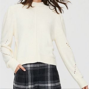 Wilfred Ingrid Chenille Mock Turtleneck Sweater Cream Color Cropped Size Small